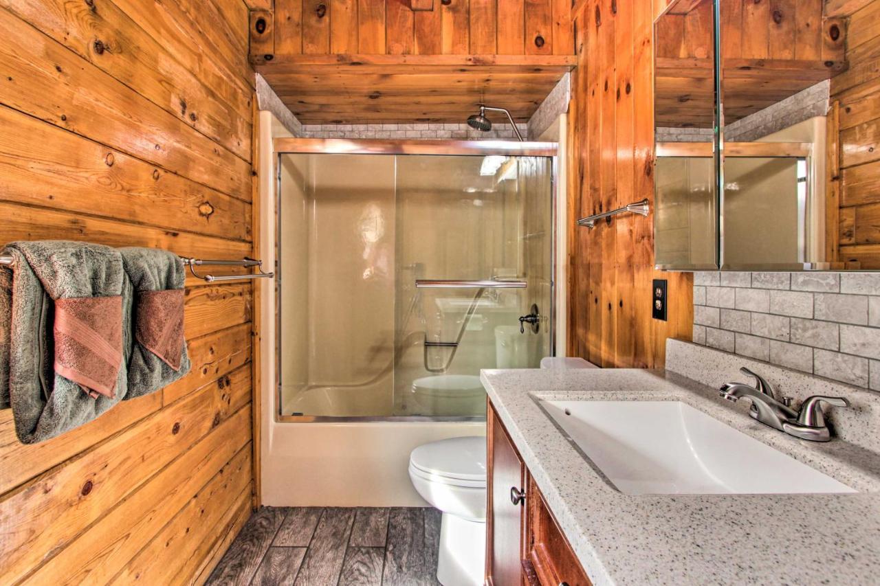 Rustic Cabin With Screened Deck 8 Mi To Dollywood 세비어빌 외부 사진