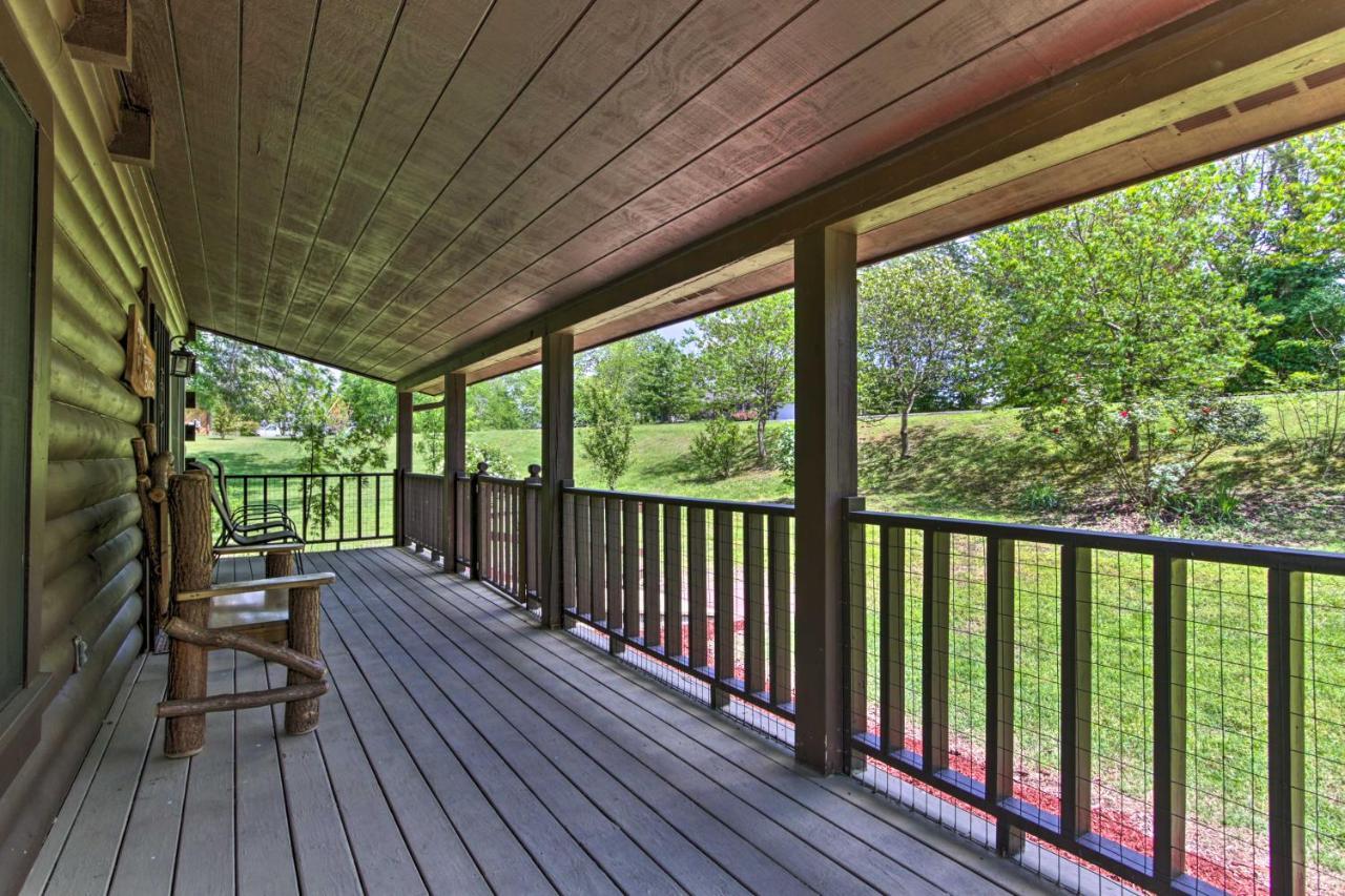 Rustic Cabin With Screened Deck 8 Mi To Dollywood 세비어빌 외부 사진